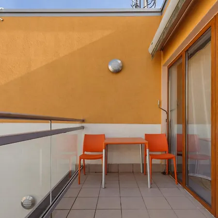 Apartman Maloves By Comfort