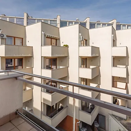 Maloves By Comfort Lejlighed